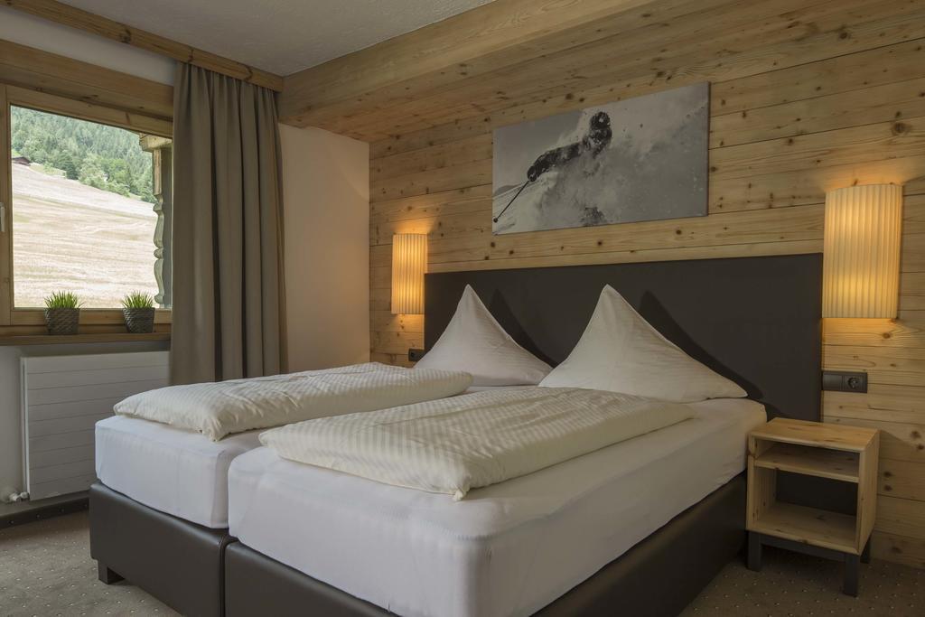 Hotel Haus Barbara Alpbach Habitación foto